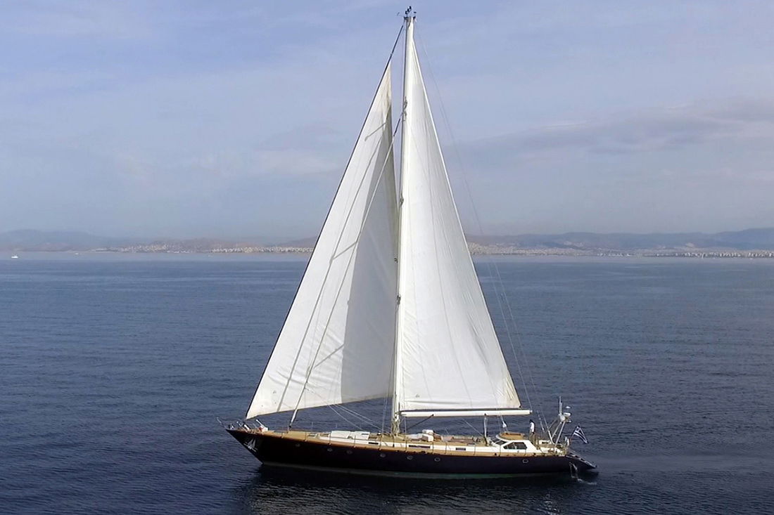Brooke Marine 95