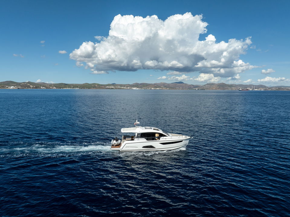 Sealine C430
