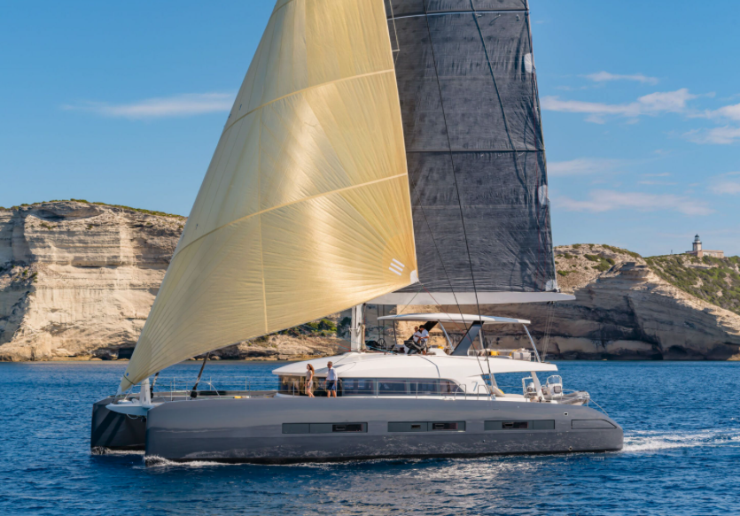 Lagoon Seventy 7