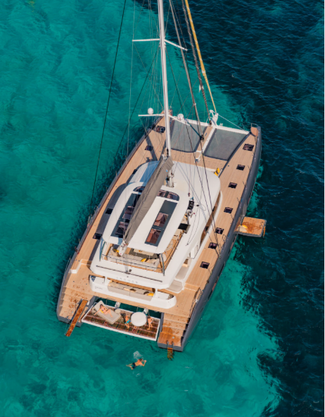Lagoon Seventy 7