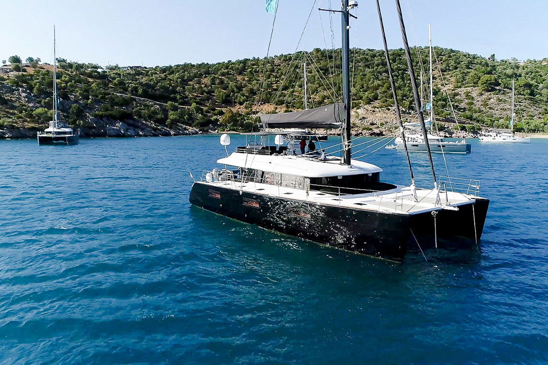 CARPE DIEM_7.jpg of charter Catamaran Carpe Diem, a Lagoon 620