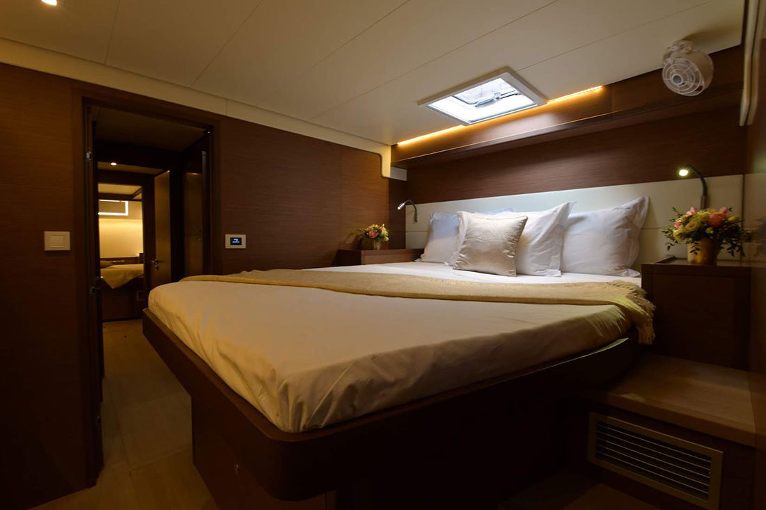 Flo_850_0274.jpg of charter Catamaran Flo, a Lagoon 52