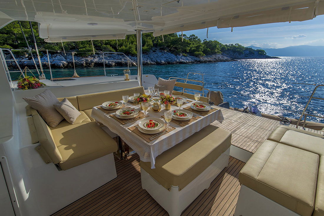 Flo_850_9149ps72.jpg of charter Catamaran Flo, a Lagoon 52