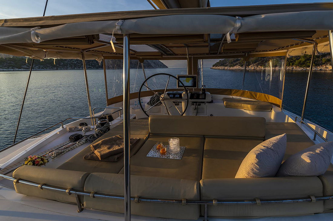 Flo_850_9910 crop 72dpi.jpg of charter Catamaran Flo, a Lagoon 52