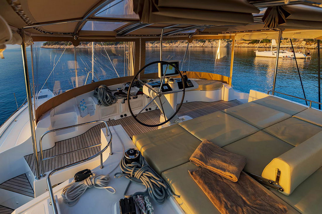 Flo_850_9969 viv 72dpi.jpg of charter Catamaran Flo, a Lagoon 52