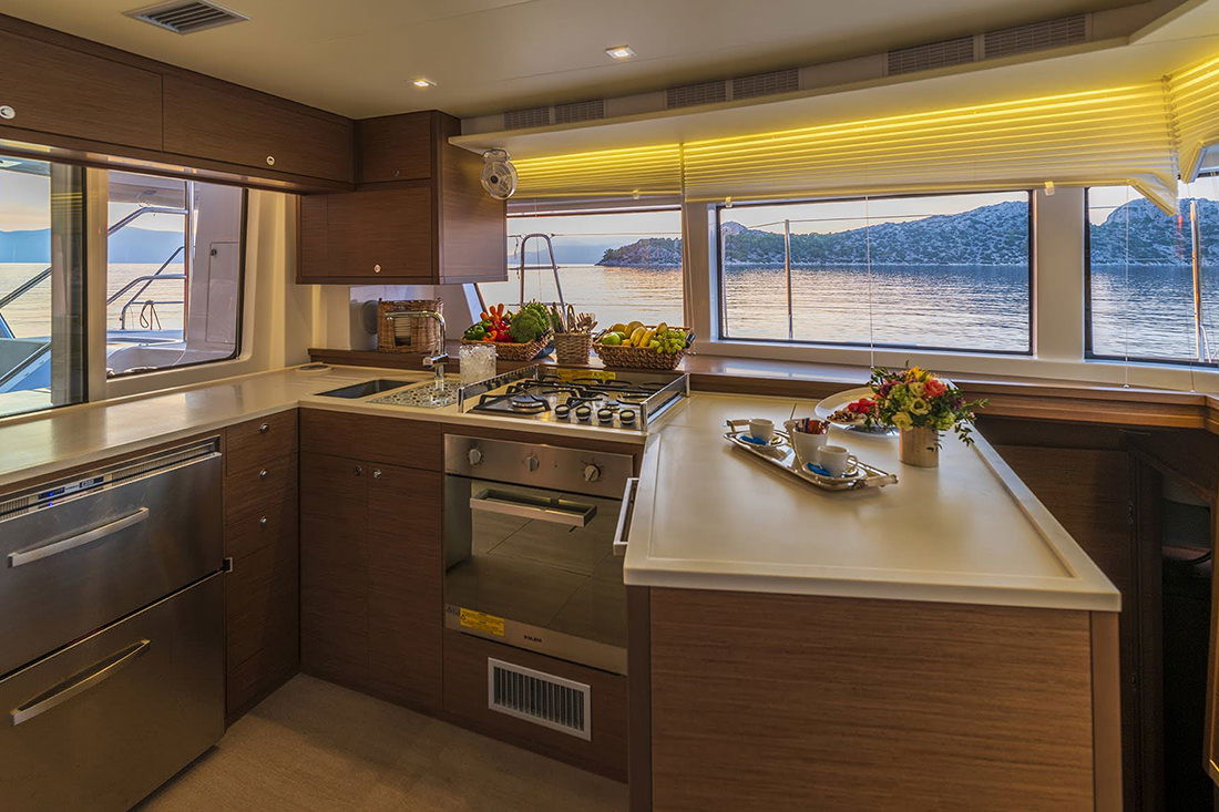 Flo_850_9997 72.jpg of charter Catamaran Flo, a Lagoon 52