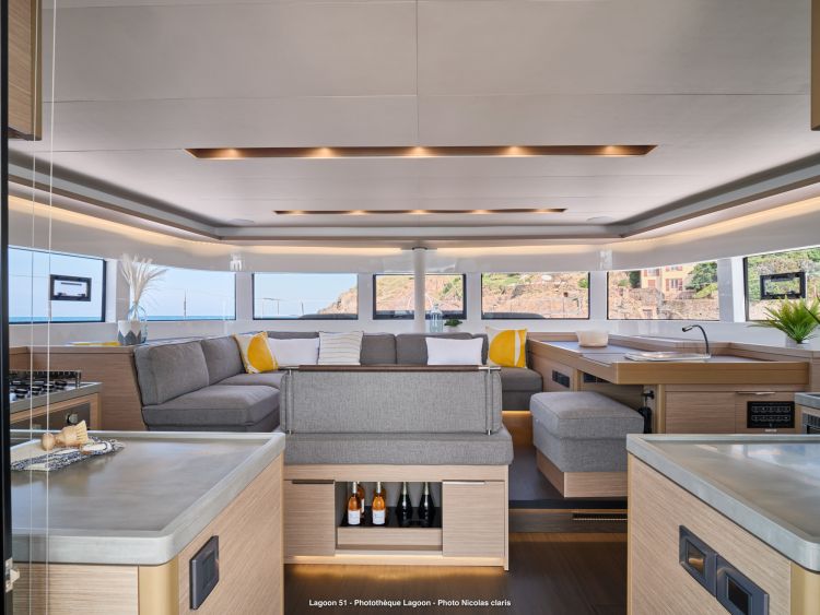 Jewel_l51-carre-cockpit-ncf2320-c1-web.jpg of charter Catamaran Jewel, a Lagoon 51