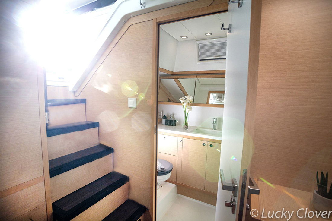 Lucky_Clover_Yachting2021_LuckyClover-cabins_web_5017.jpg of charter Catamaran Lucky Clover, a Lagoon 52