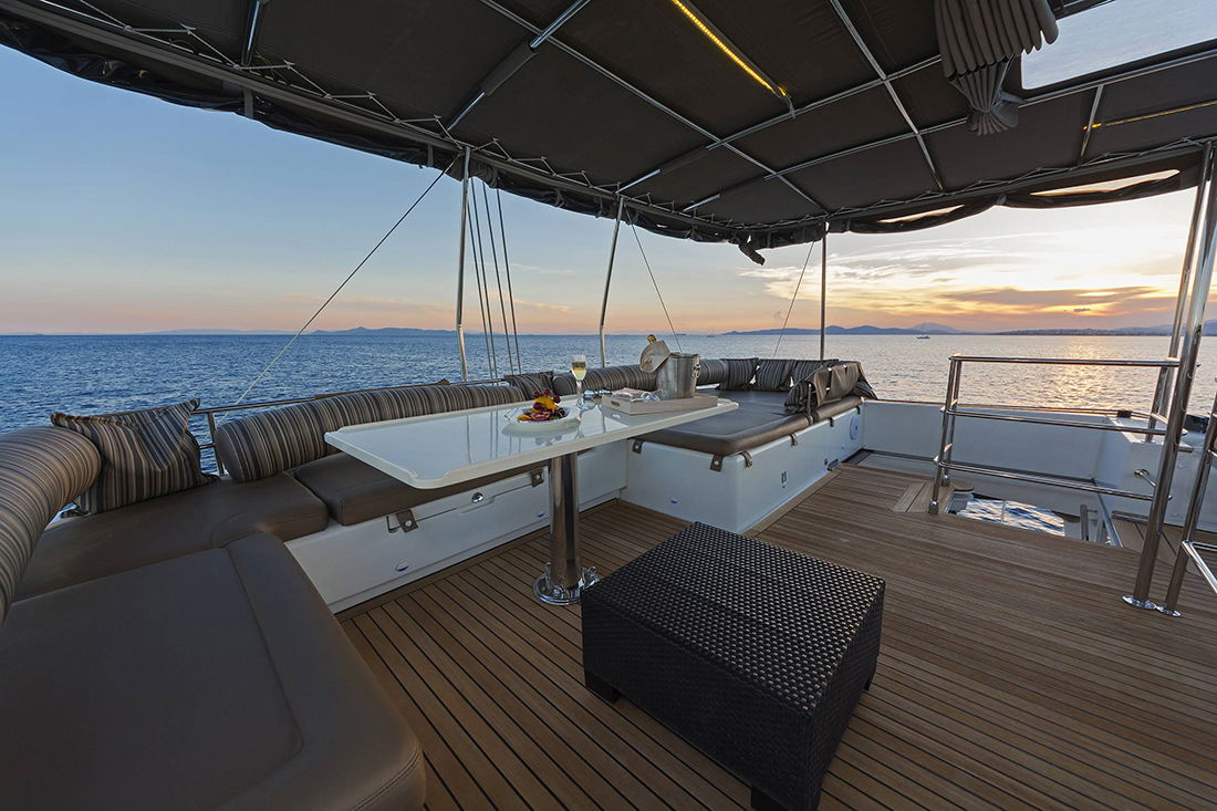 fleet_0639f5cc3b860e0ec3d4c3330df2c9ec.jpg of charter Catamaran Meliti, a Lagoon 560