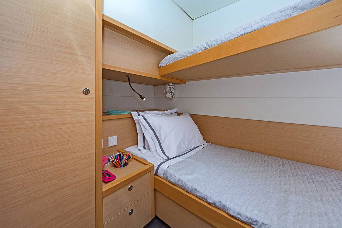 fleet_31597046bb30fdd698c72672c56ad207.jpg of charter Catamaran Meliti, a Lagoon 560