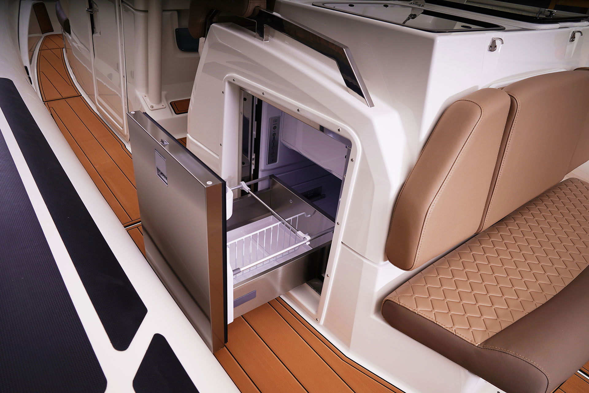 Brig Eagle 10