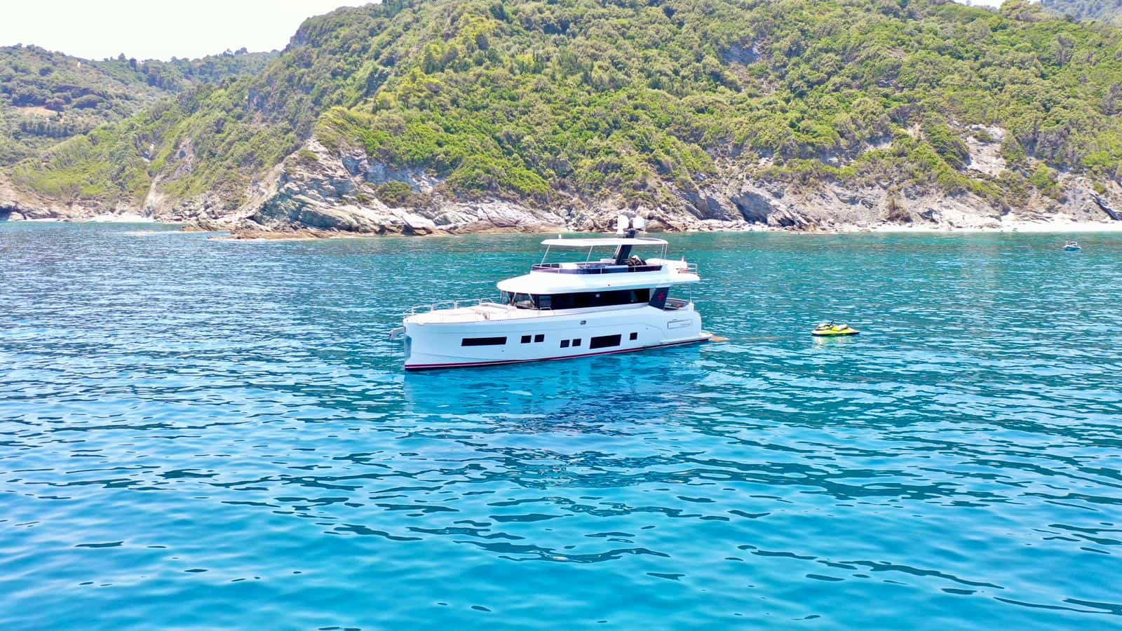 Sirena Marine Yachts 64