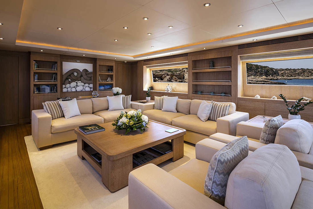 Cantieri di Pisa Akhir 105S