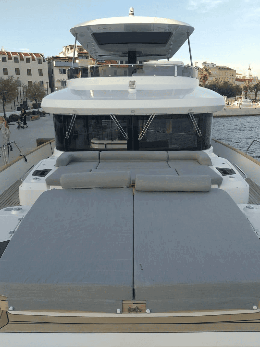 Sirena Marine Yachts 64