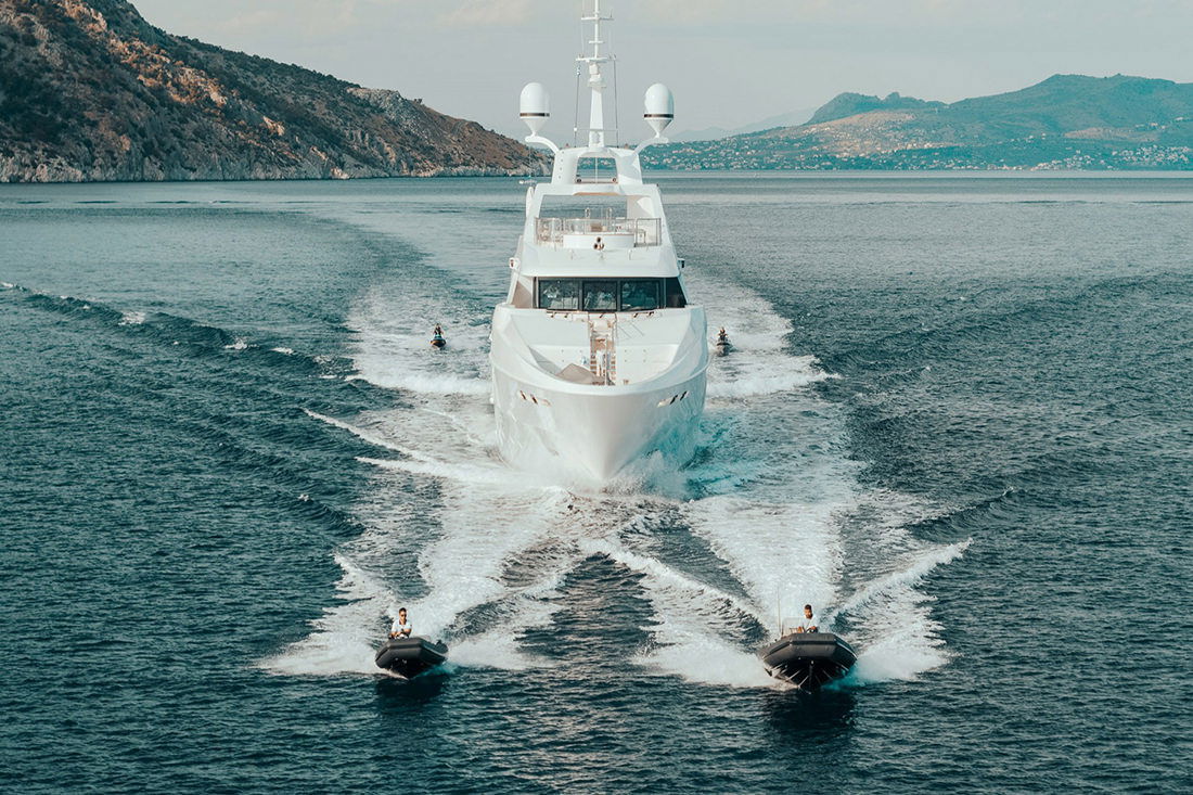 Golden Yachts 57