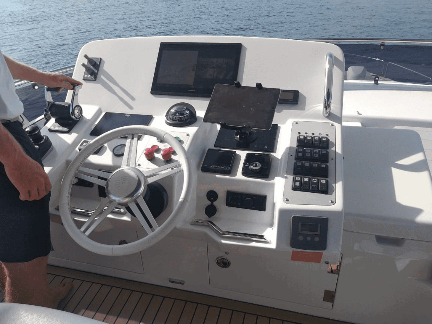 Sirena Marine Yachts 64