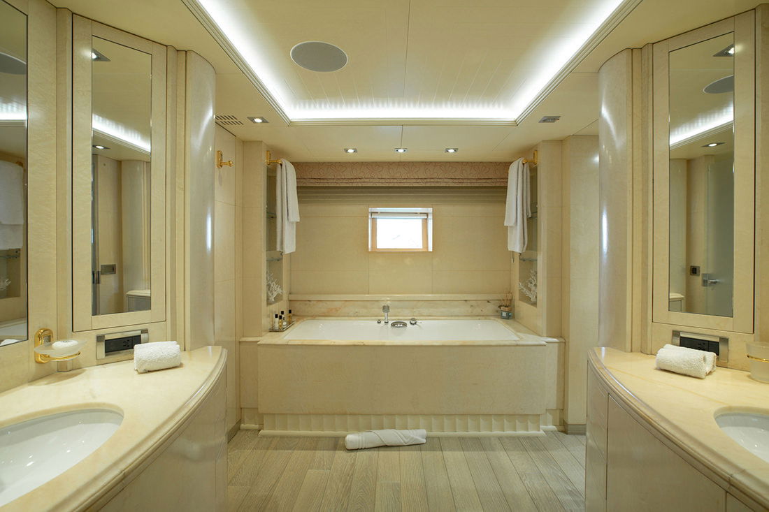 Golden Yachts GY 52