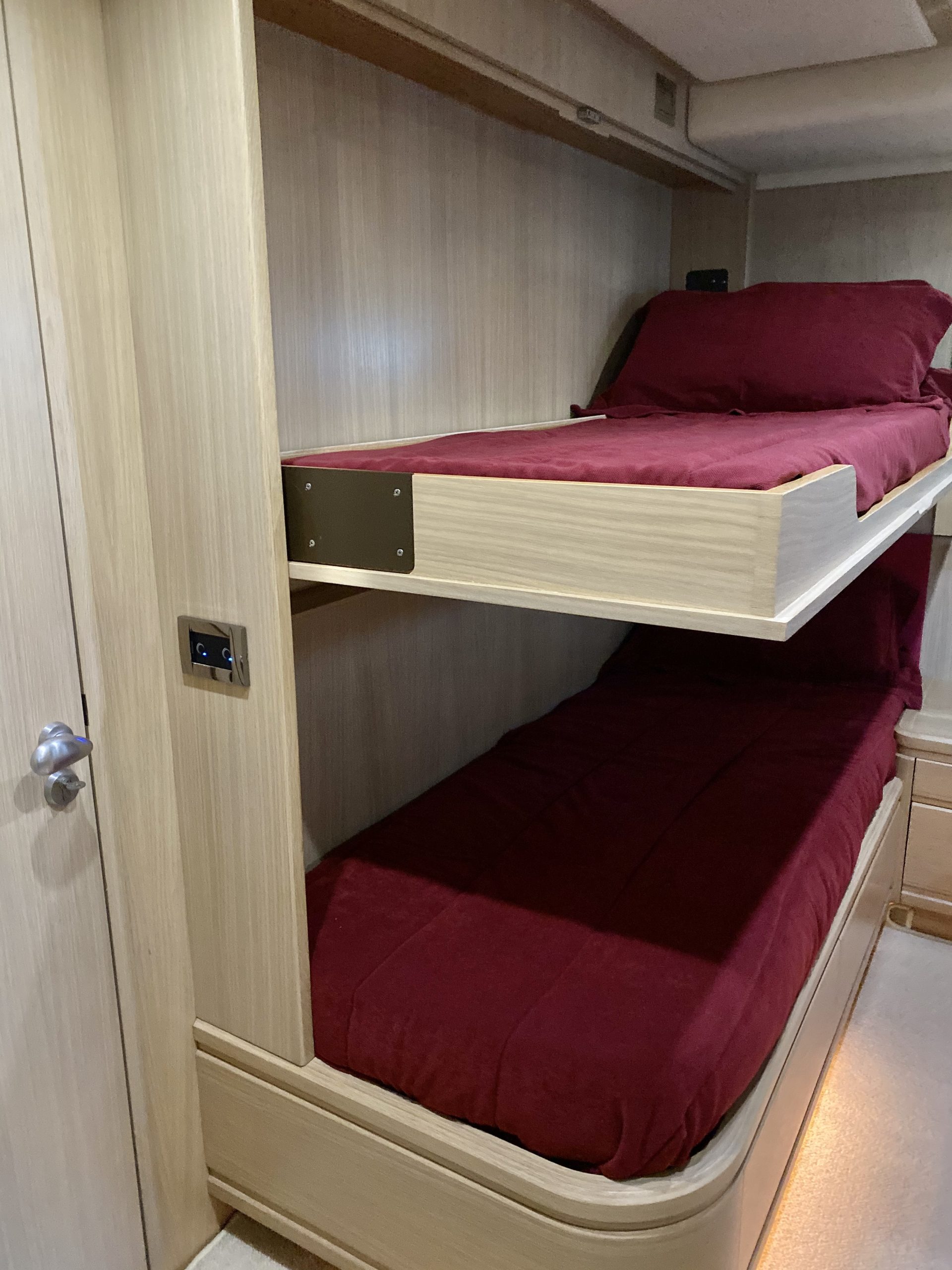 Posillipo Technema 85