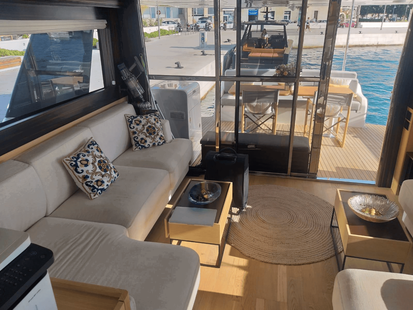 Sirena Marine Yachts 64