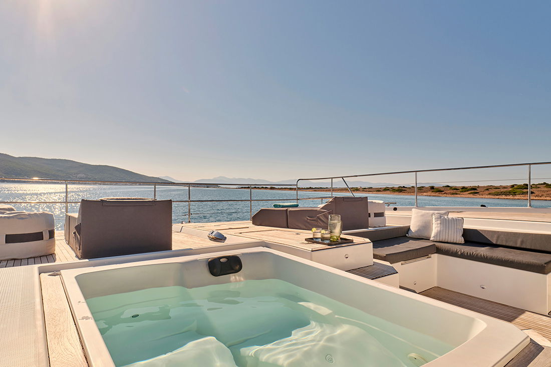 Fountaine Pajot Power 67