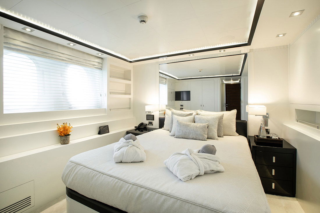 Golden Yachts GY 52