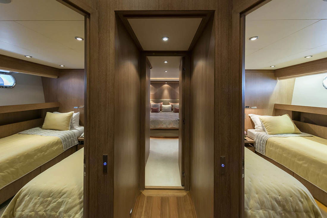 Cantieri di Pisa Akhir 105S