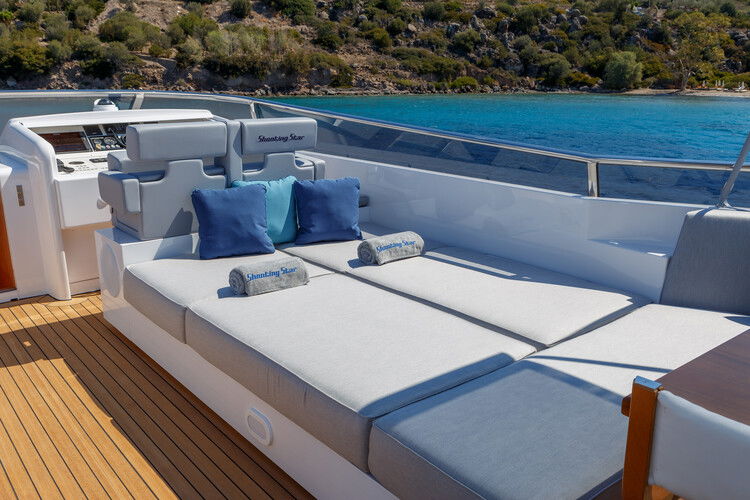 Cantieri di Pisa Akhir 100