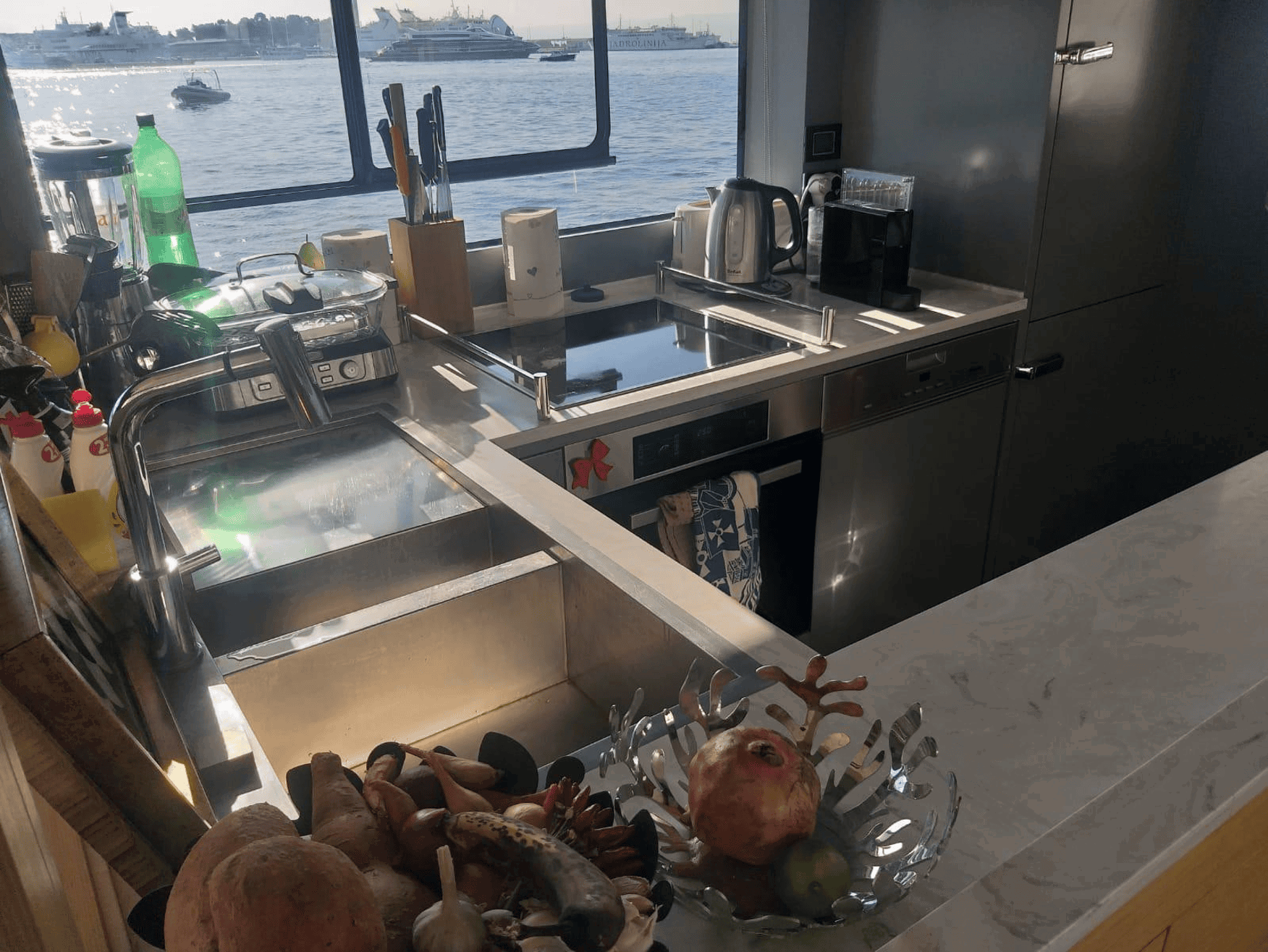 Sirena Marine Yachts 64