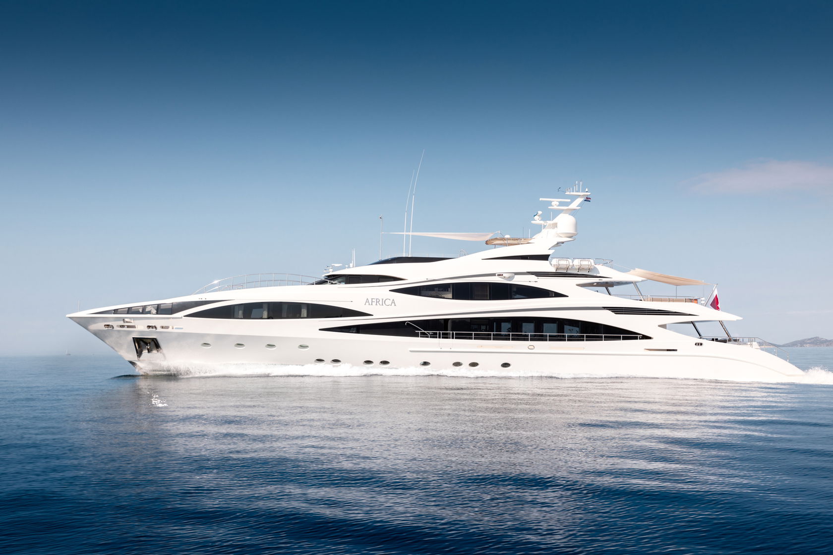 Benetti FB 500