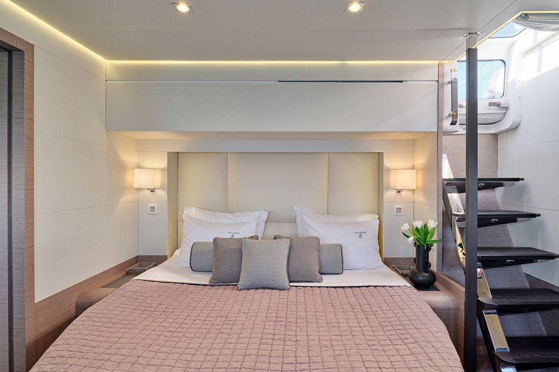 Fountaine Pajot Power 67