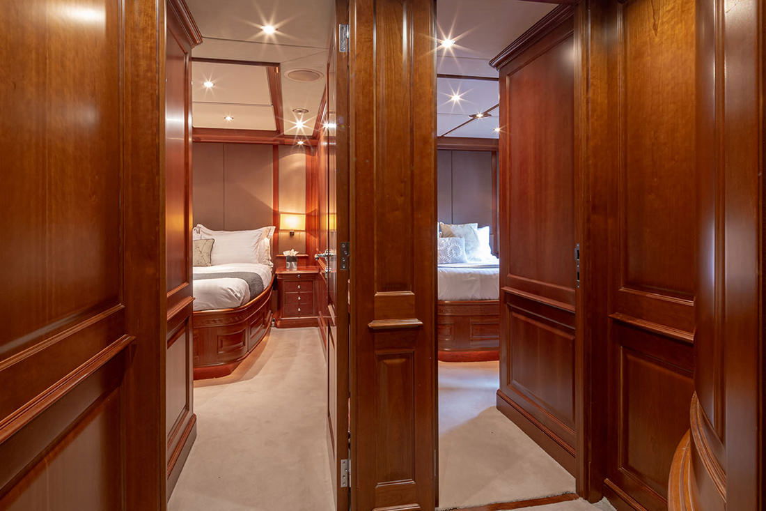 Benetti Classic 120