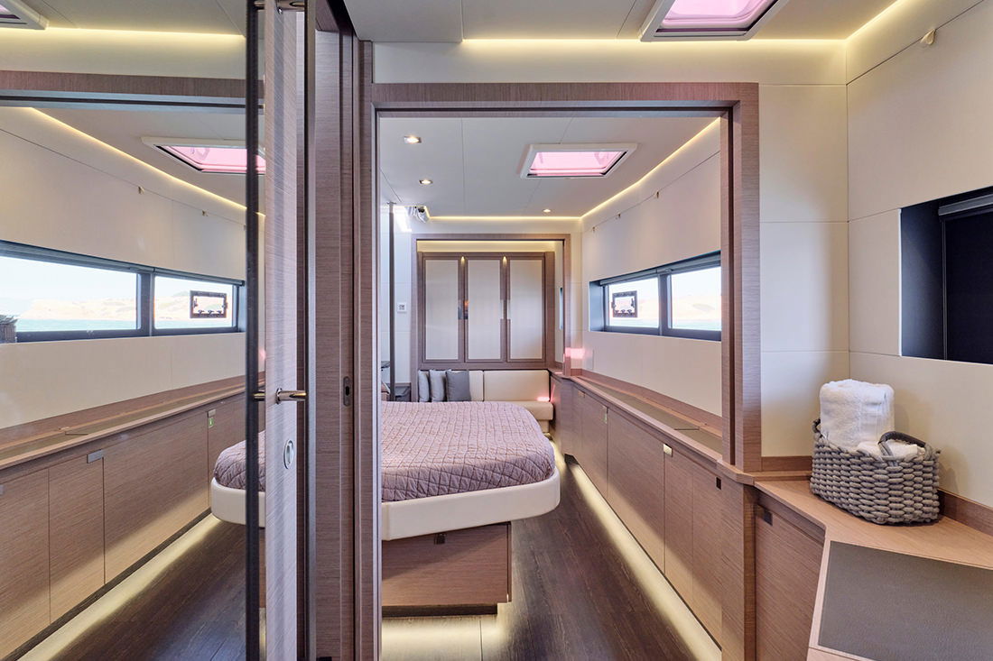 Fountaine Pajot Power 67