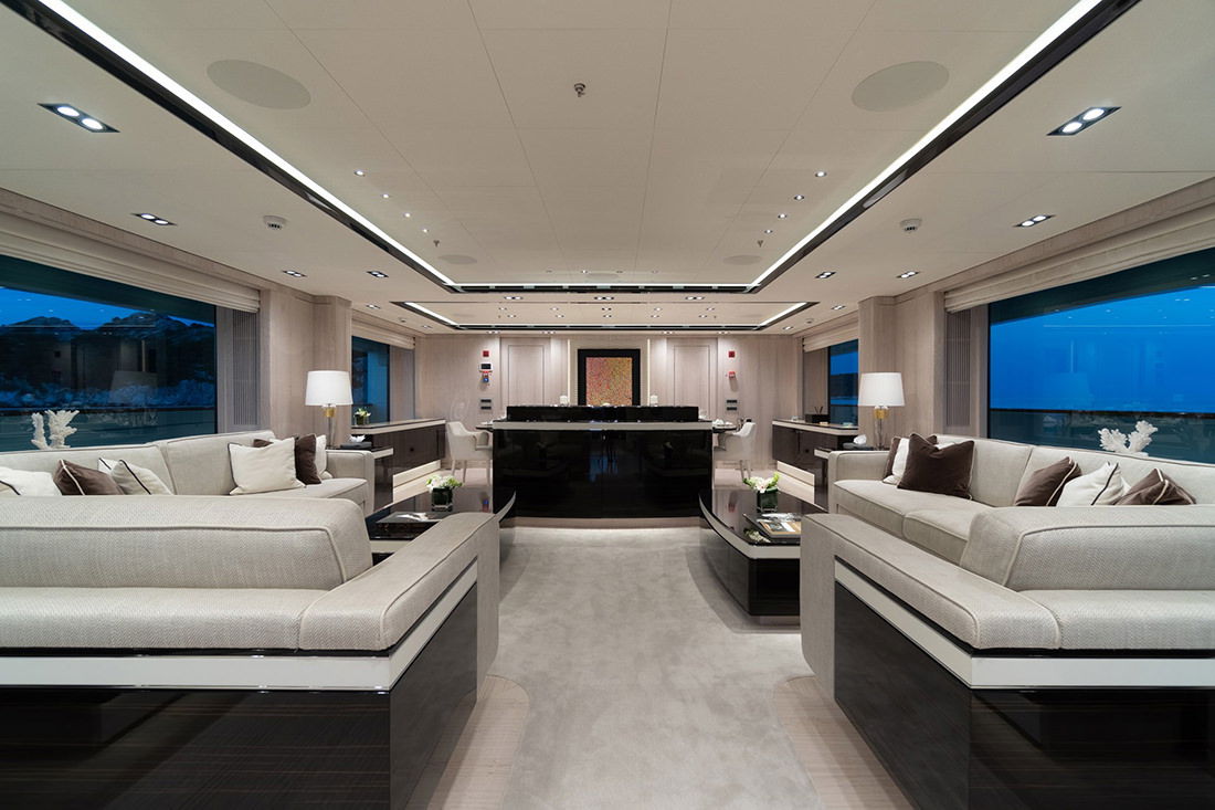 Golden Yachts 57