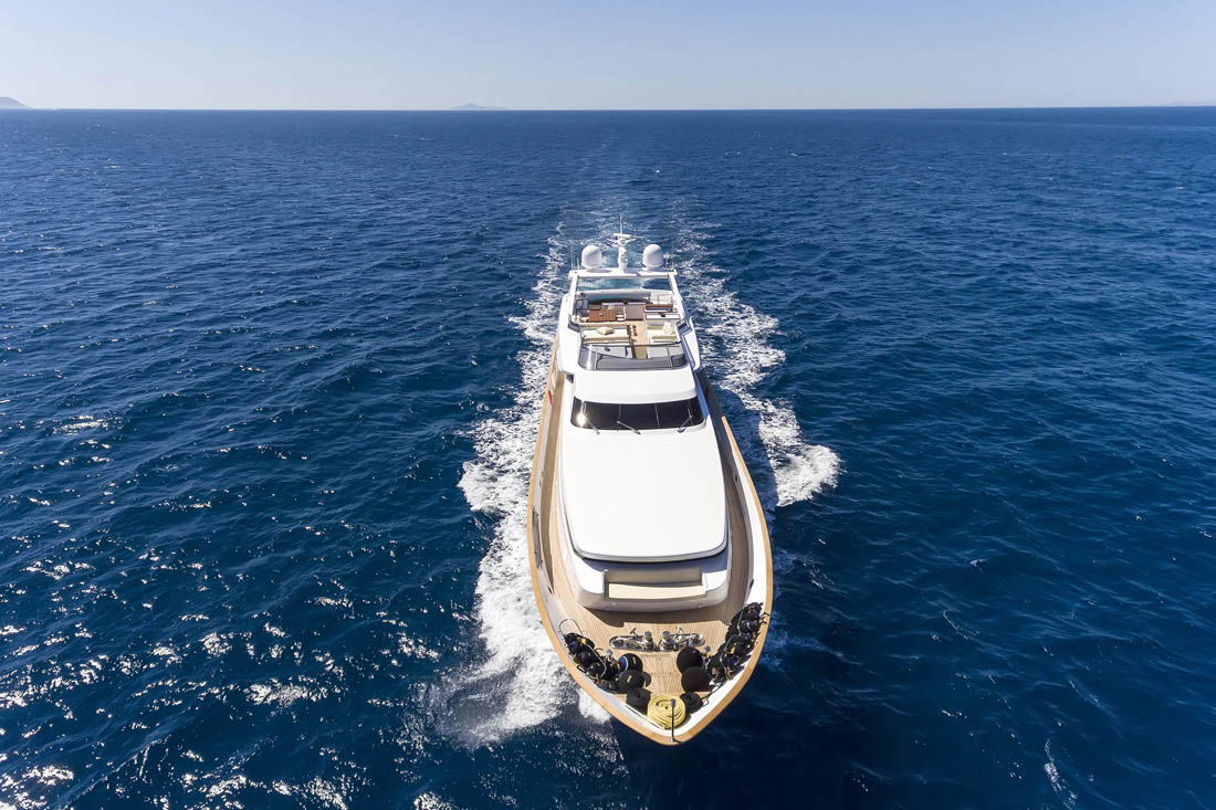 Cantieri di Pisa Akhir 105S