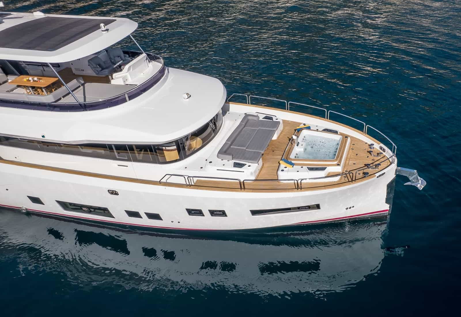 Sirena Marine Yachts 64