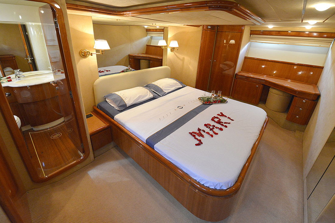 Ferretti 680
