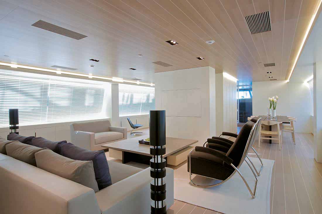 Perini Navi 164