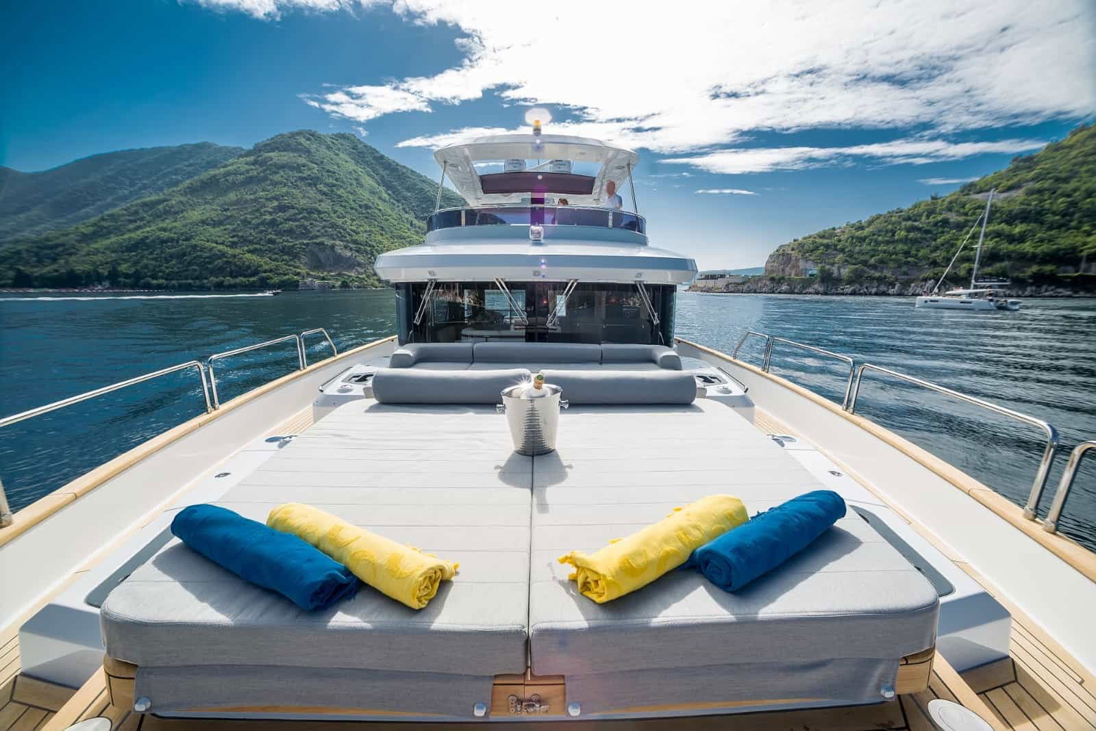Sirena Marine Yachts 64