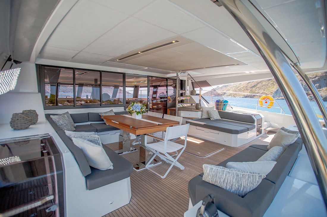 Fountaine Pajot Power 67