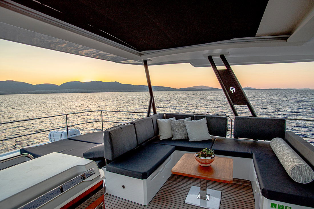 Fountaine Pajot Power 67