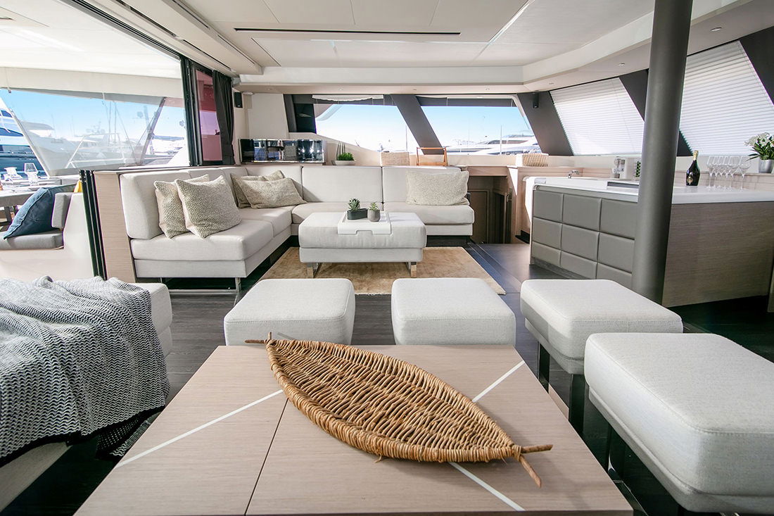 Fountaine Pajot Power 67