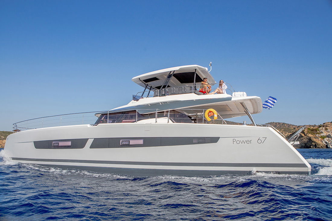 Fountaine Pajot Power 67