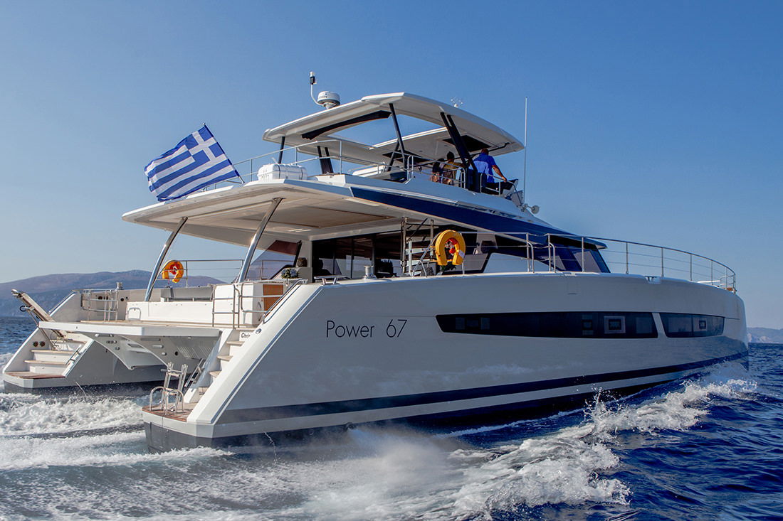 Fountaine Pajot Power 67
