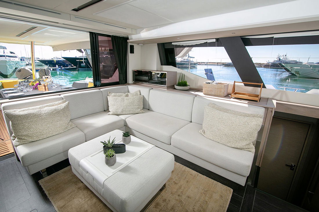 Fountaine Pajot Power 67
