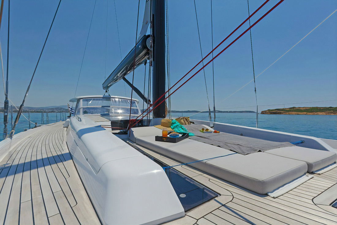 Hanse 675