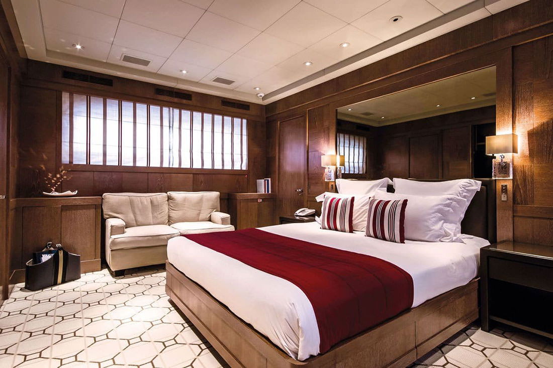 Cantieri di Pisa Akhir 42