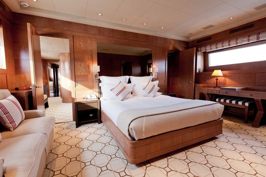 Cantieri di Pisa Akhir 42