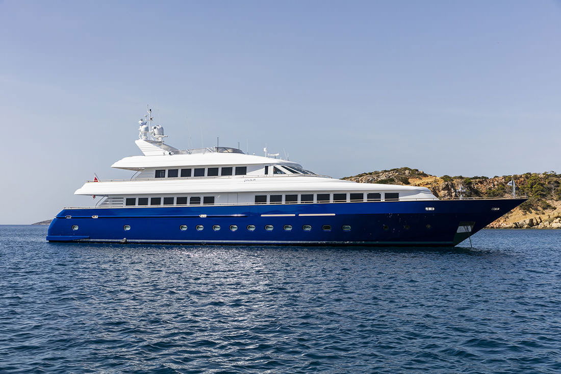 Intermarine 138