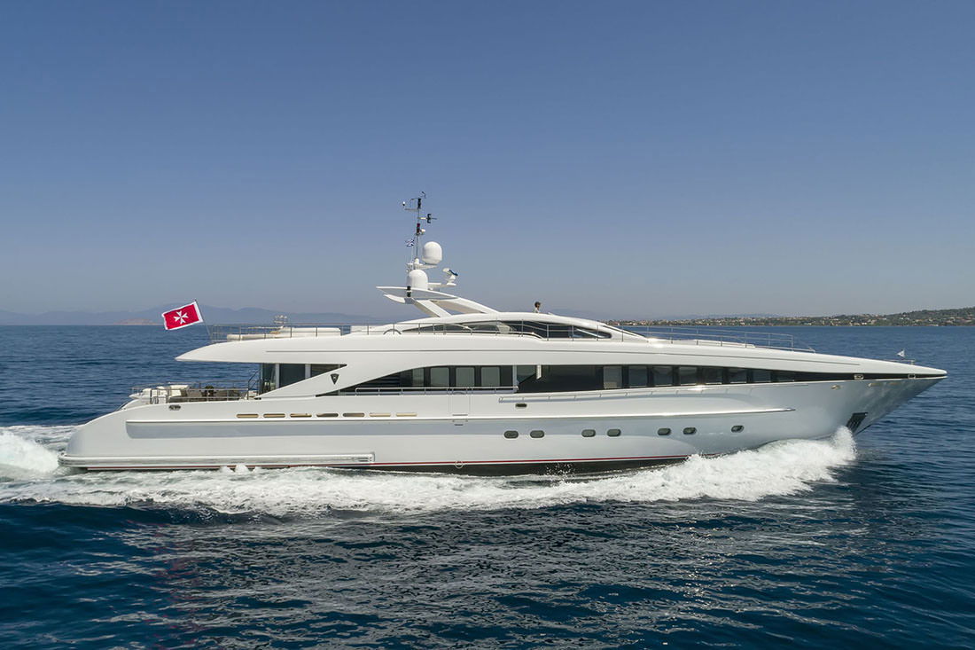 Heesen 3700