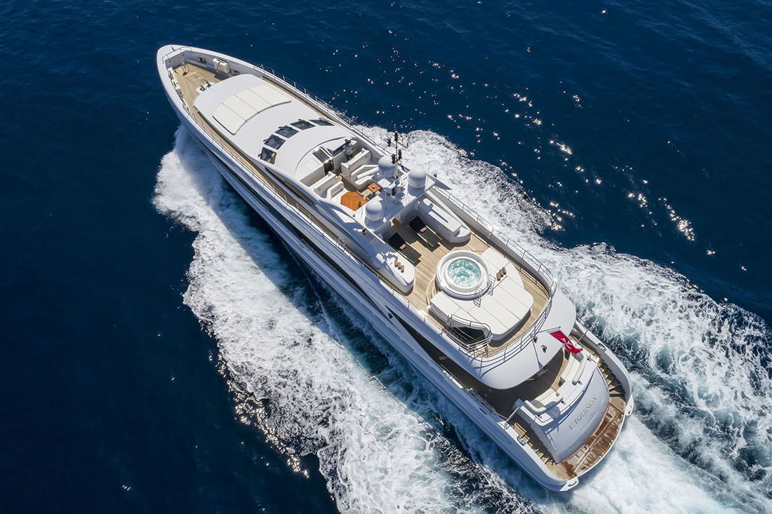 Heesen 3700